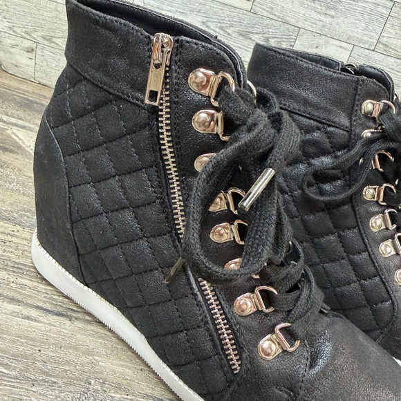 JustFab Stylish Black Quilted Wedge Sneakers - Picture 3 of 9